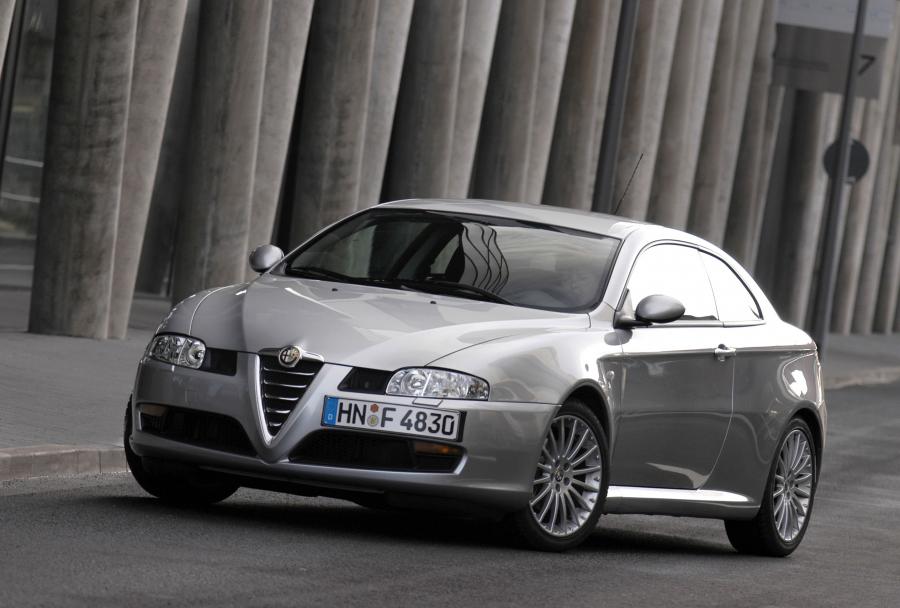  Alfa Romeo GT (937C) 2003 года  (WW) (фото 22 из 53)